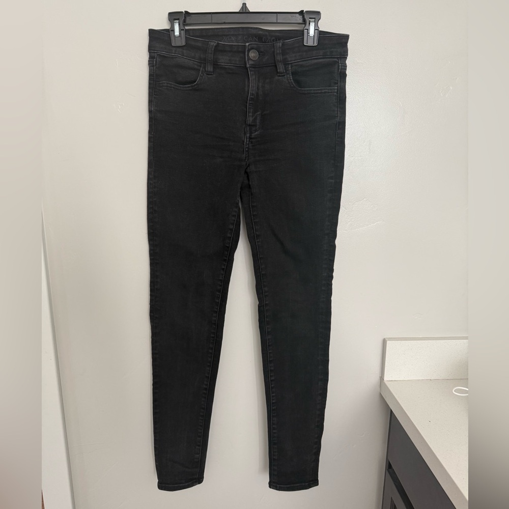 American Eagle Black Women's Jeggings Jeans. Size 8 long.